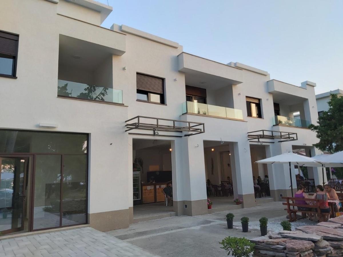 Zia Apartments Bar Ngoại thất bức ảnh
